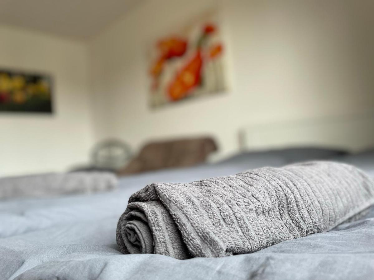 Schoene Zentrale Zimmer In *
