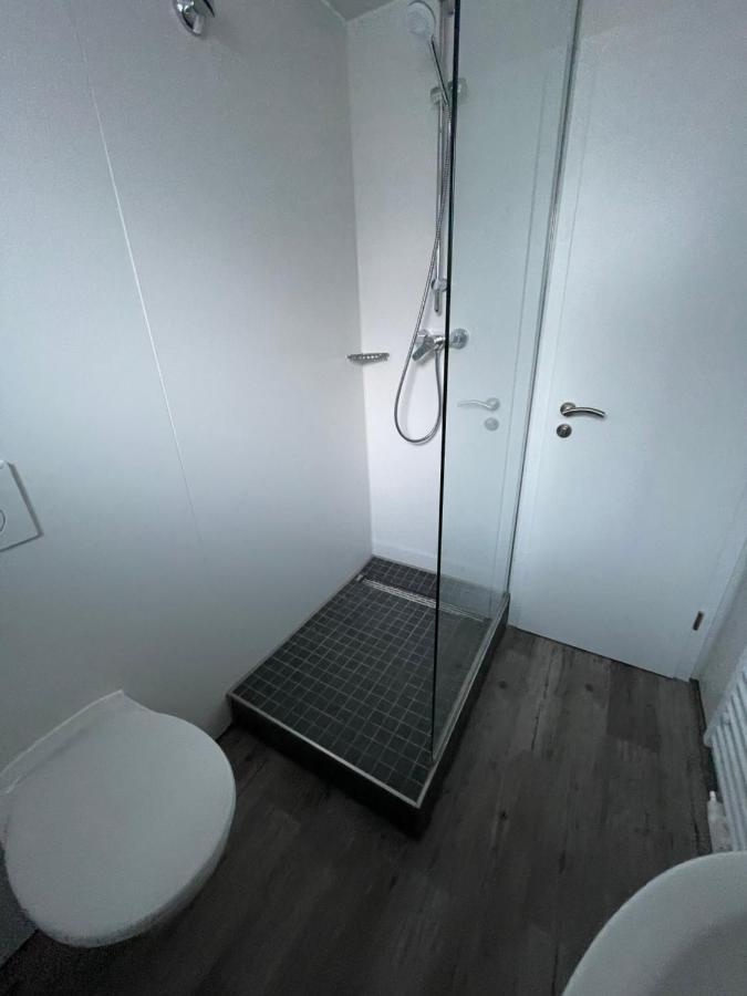 Schoene Zentrale Zimmer In *